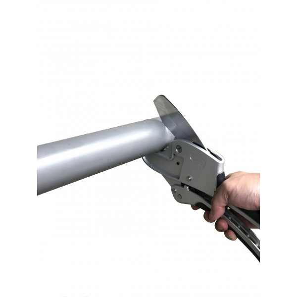 2-1/2 in. Ratcheting PVC Pipe Cutter