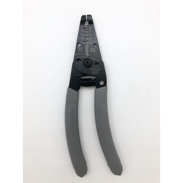 8 to 16 Gauge Wire Stripper and Cutter